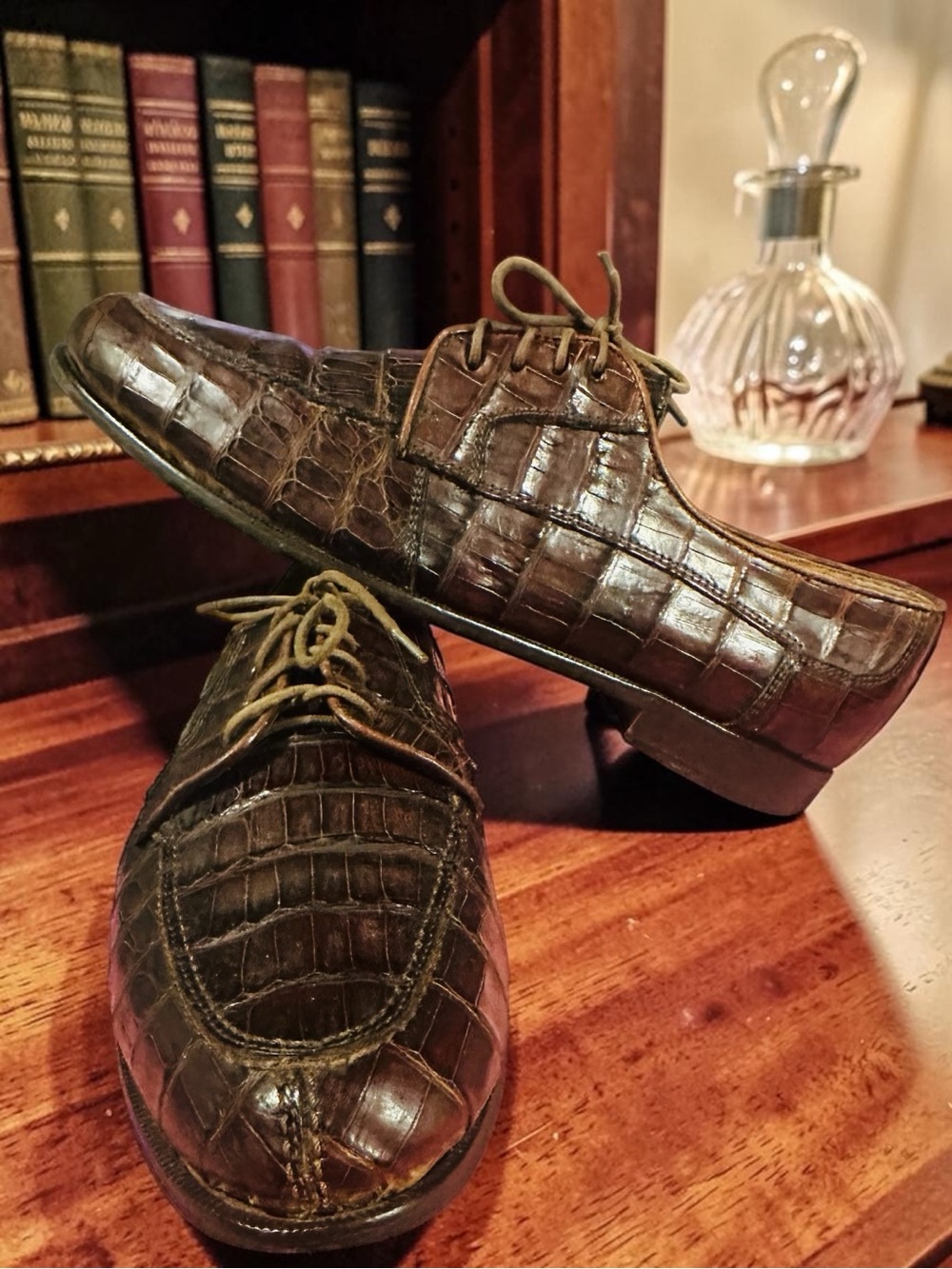 VINTAGE ITALIAN GENUINE CROCODILE DRESS SHOES BENCH MADE ALLIGATOR BROWN SZ 10M